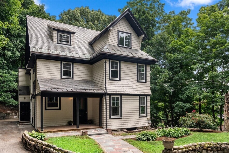 Primary Photo - 136 Academy Hill Rd