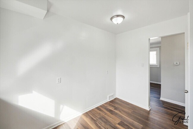 Building Photo - 15470/15472 Greenfield - Vibe Real Estate Investments LLC