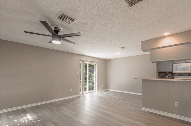 Building Photo - 1228 Ave O