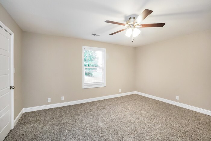 Building Photo - 3385 Polly Dr