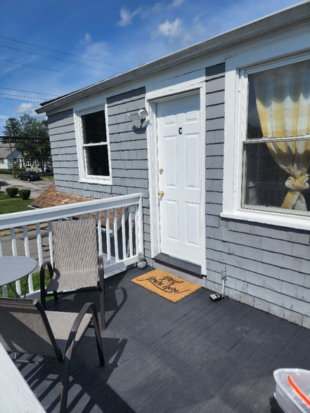 Building Photo - 49 Brown Ave