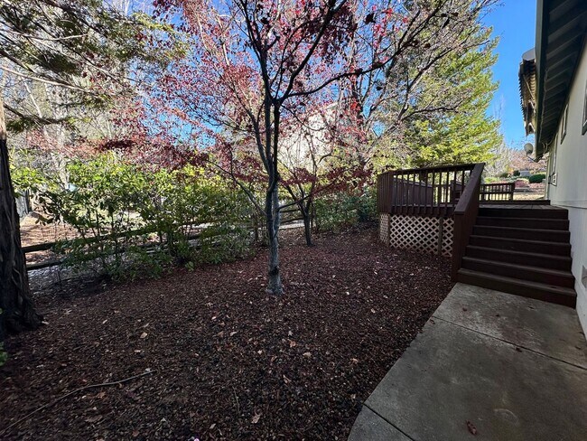 Building Photo - 2 Bedroom 2 bathroom House in Morgan Ranch