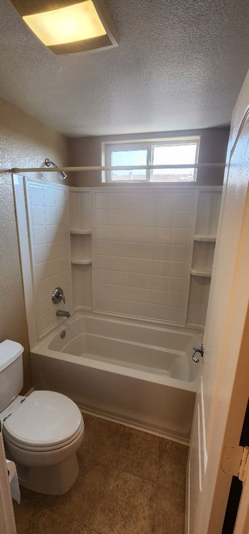 Building Photo - Now Available – Freshly Updated 2-Bedroom,...