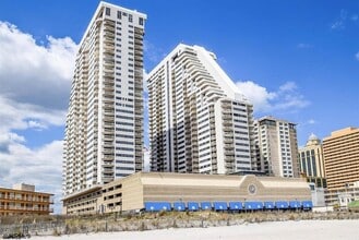 Building Photo - 3101 Boardwalk
