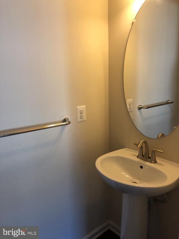 Building Photo - 7242 Brinley Way