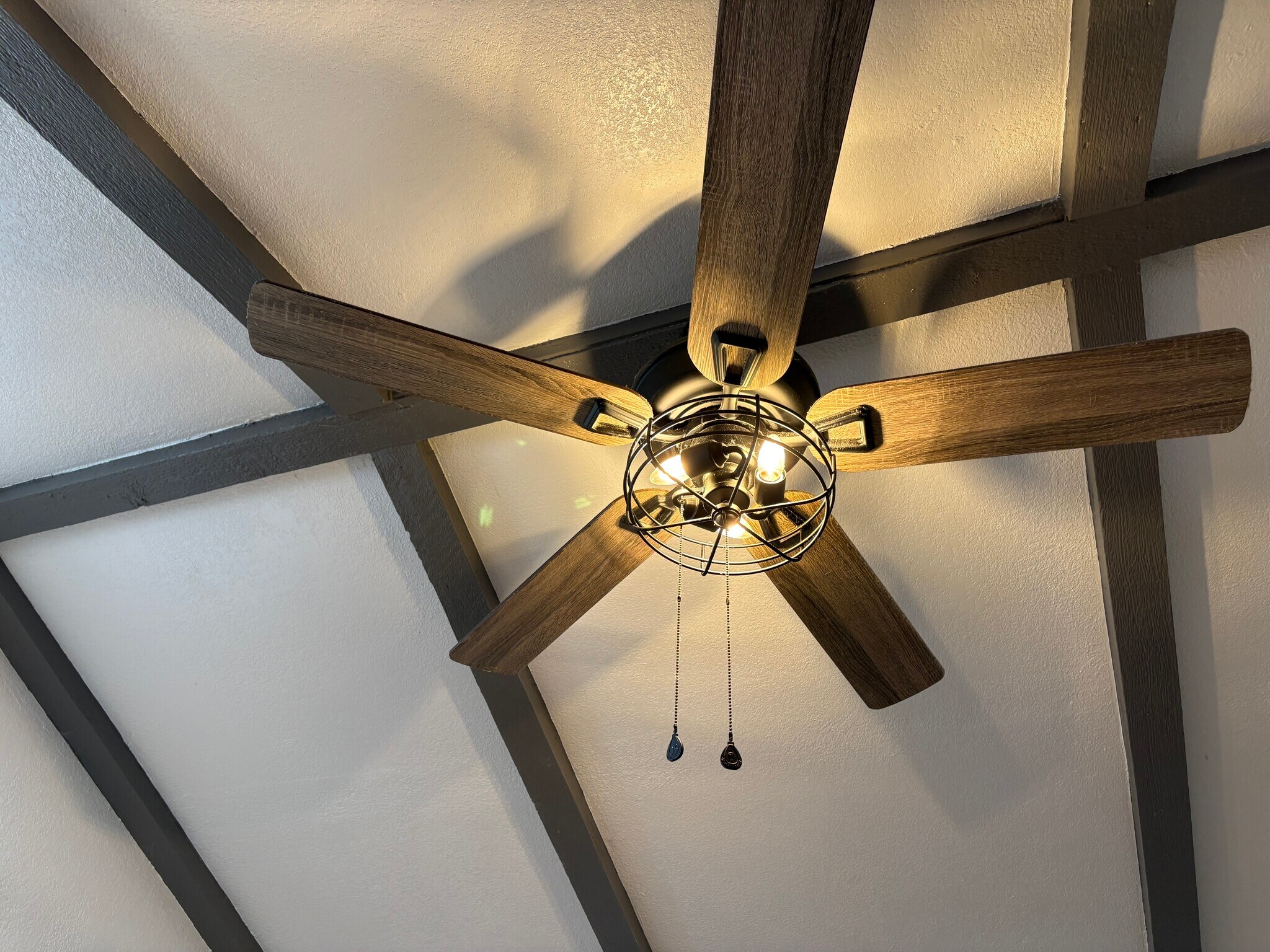 Building Photo - 3345 E 30th St