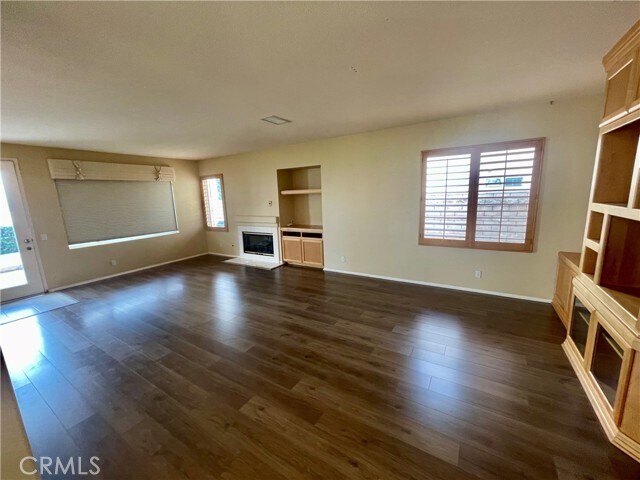 Building Photo - 16376 Skyridge Dr