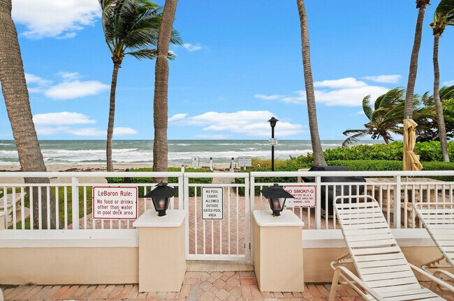 Building Photo - 1050 Hillsboro Mile