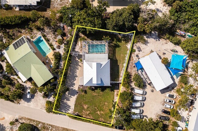 Building Photo - 424 Lagoon Dr