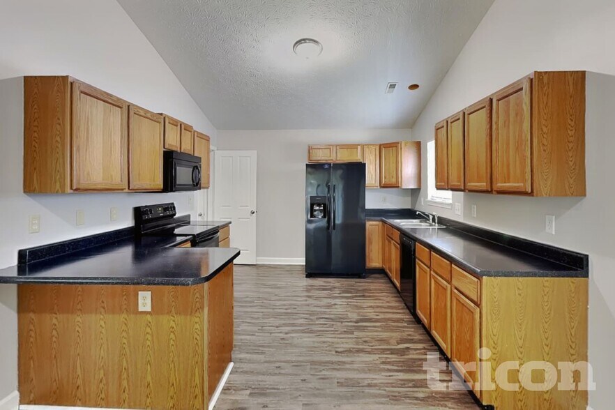 Building Photo - 12758 Sovereign Ln