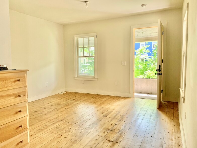 Front door to living space - 216 State St