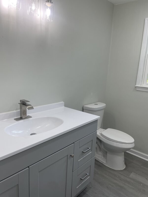 Building Photo - 32 King Arthur Ct