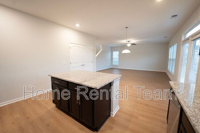 Building Photo - 46 Blues Dr