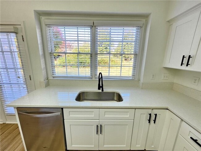 Building Photo - 435 Stedford Ln