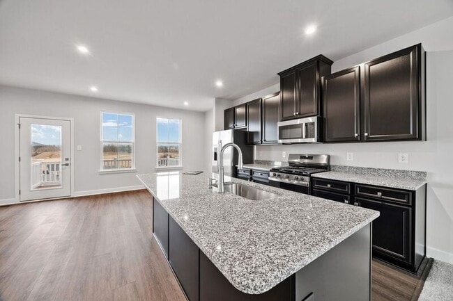 Building Photo - 22 Iron Horse Ln