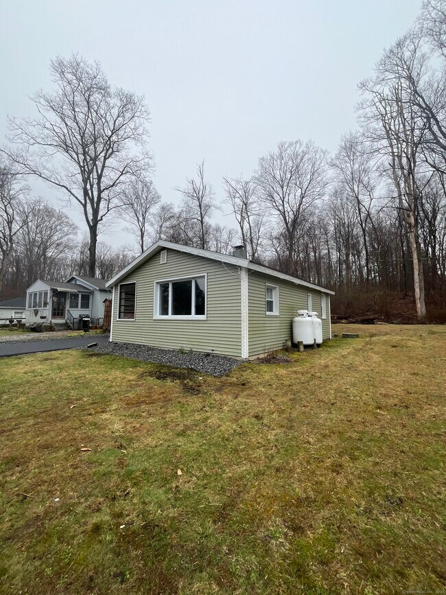 Building Photo - 538 Winthrop Rd