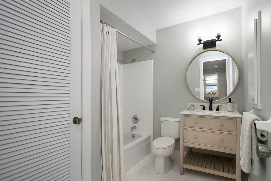 Building Photo - 27 Pebble Beach Blvd