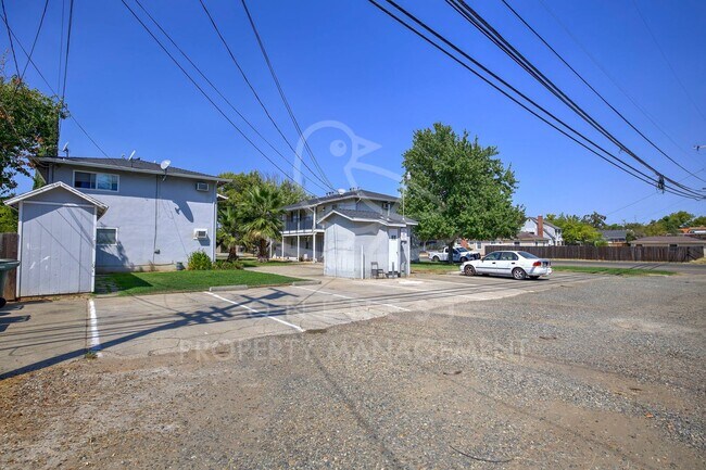 Building Photo - 291 J St