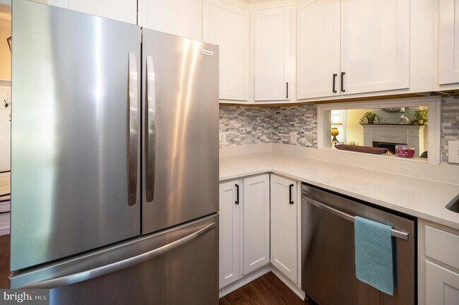 Building Photo - 206 Pleasants Dr