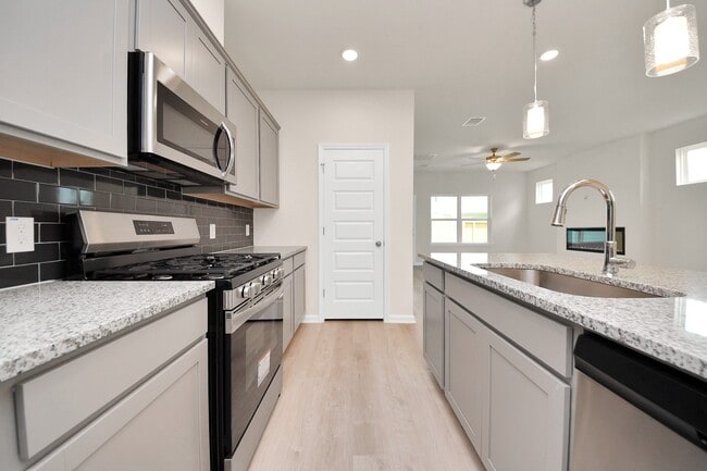 Building Photo - 15523 Fathom Line Wy