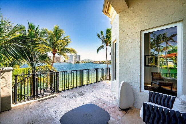 Building Photo - 3916 Island Estates Dr