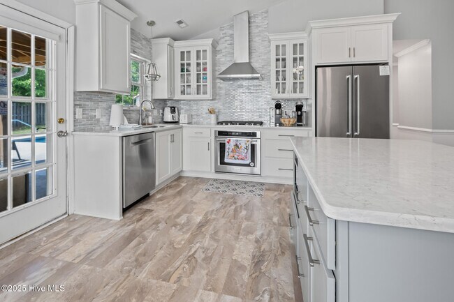 Building Photo - 316 Raye Dr