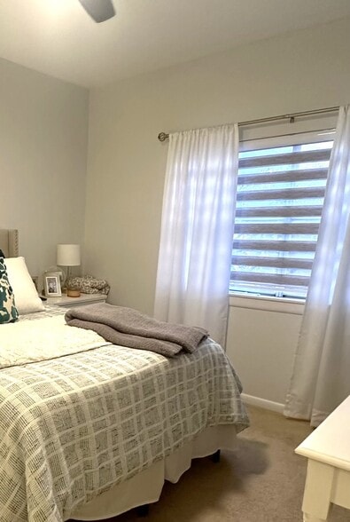 2nd bedroom with private bath and walk-in closet - 8103 N New Braunfels Ave #5