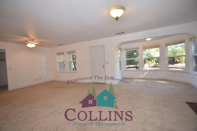 Building Photo - 13233 Ridge Rd