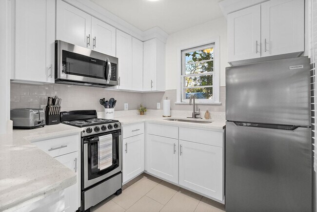 Building Photo - 116 San Marco Ave