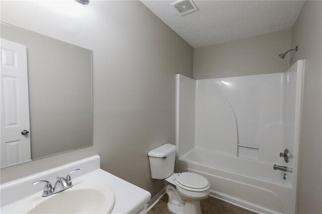 Building Photo - 782 Glenshire Ct