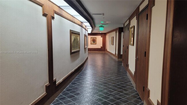 Building Photo - 6039 Collins Ave