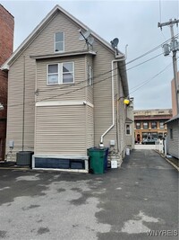 Building Photo - 1431 Hertel Ave