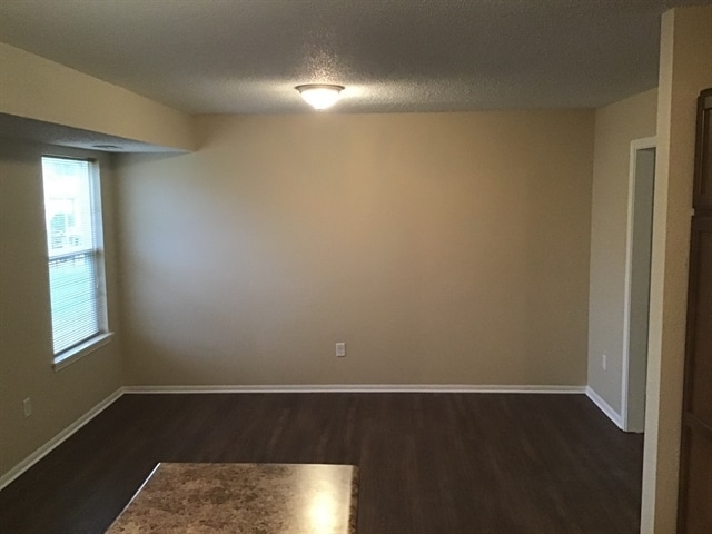 Building Photo - 7352 Woodside Dr