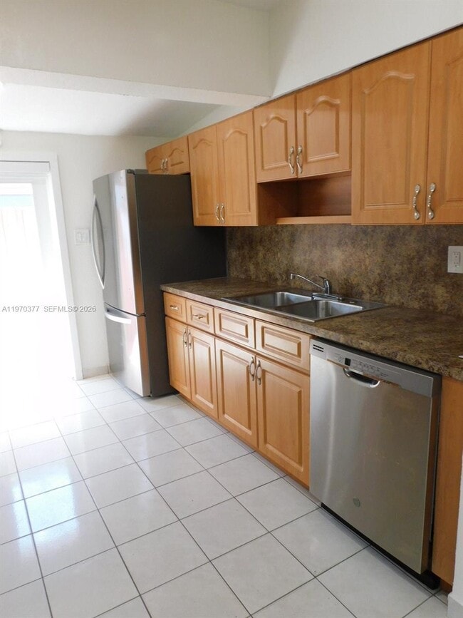 Building Photo - 620 NW 58th Ct