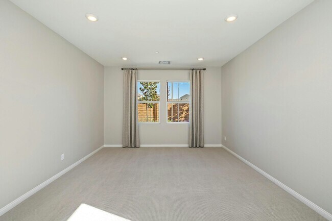 Building Photo - 7736 Citron Cir