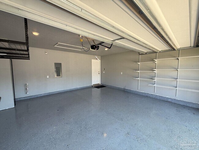 Building Photo - 6352 Burrow Ln