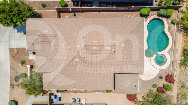 Building Photo - 5930 W Spur Dr