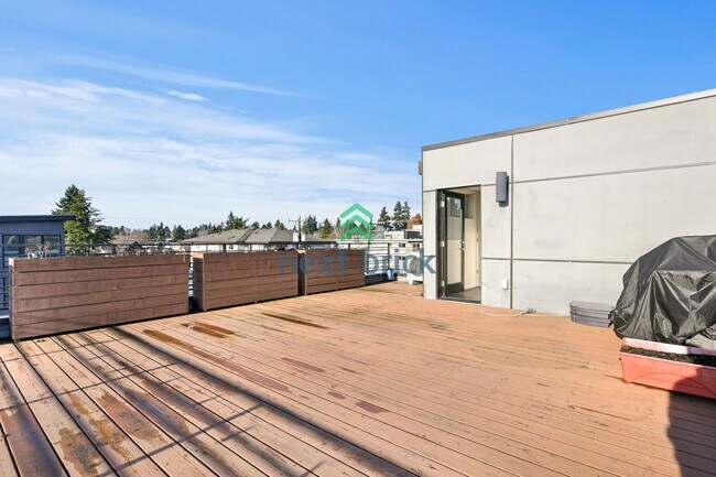 Building Photo - 3 BED & 2.5 BATH SINGLE FAMILY HOUSE FOR RENT