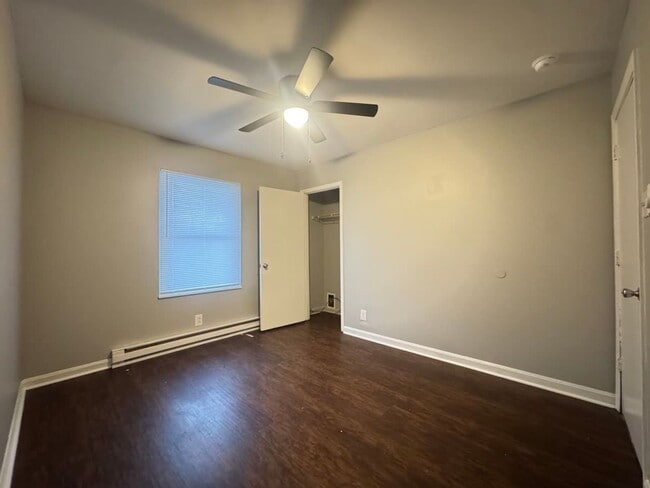 Building Photo - 1921 Chris Dr