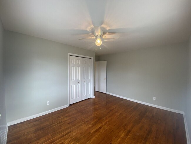 Building Photo - Cozy Two Bedroom in the Heart of Adairville