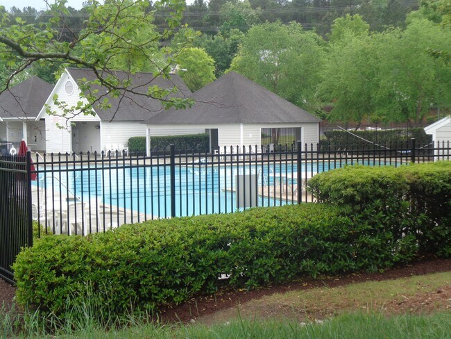 Building Photo - 1206 Maroon Dr
