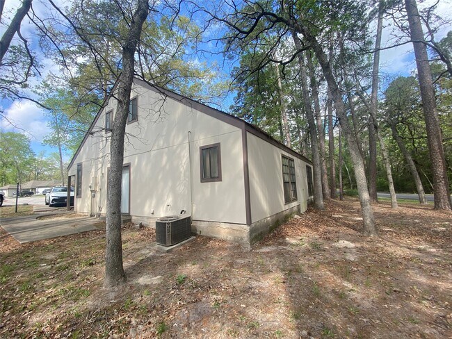 Building Photo - 24605 Pools Creek Dr