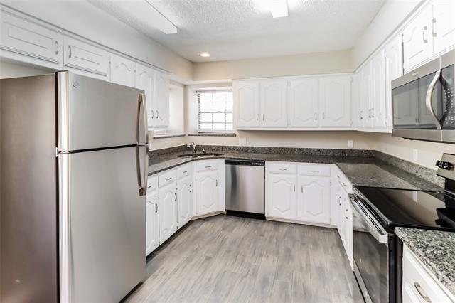 Building Photo - 2517 Dove Creek Ln