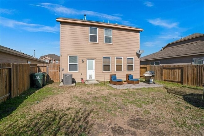 Building Photo - 1501 Treeta Trail