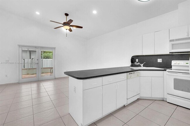 Building Photo - 8915 NW 164th St
