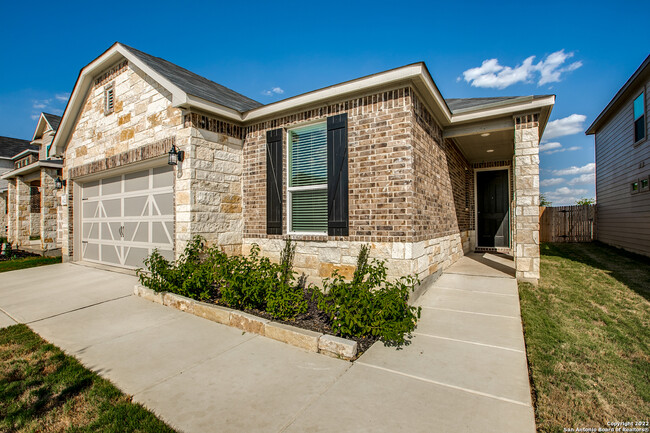 Building Photo - 8322 Belgard Cove