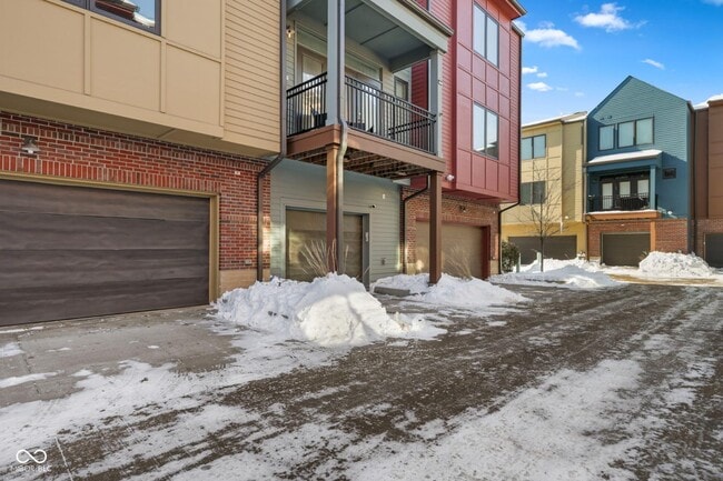 Building Photo - 612 Pomeroy St