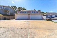 Building Photo - 2915 E Sterling Ct