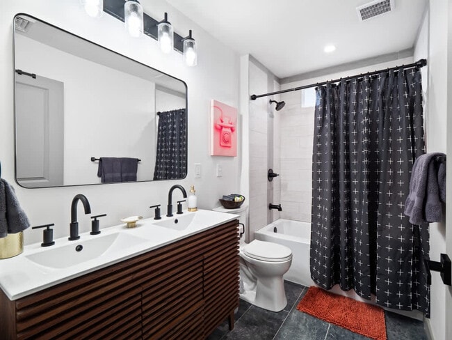 Building Photo - 432 N Firestone Blvd