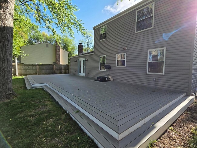 Building Photo - 6413 Deer Ridge Ln